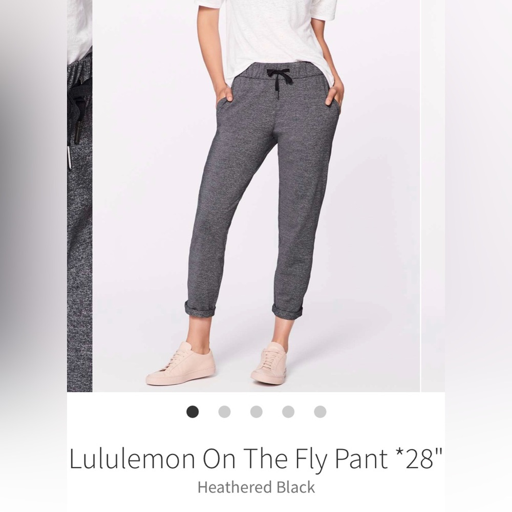 Lululemon On the fly 28” Grey pants